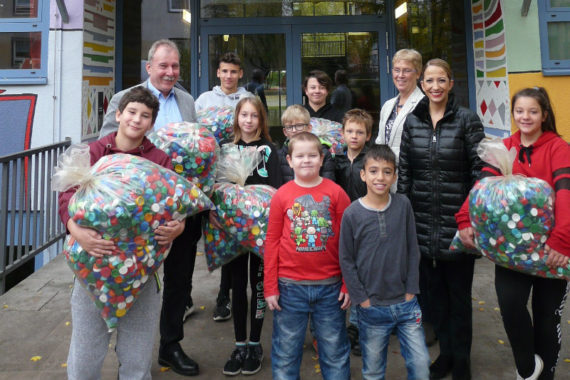 Friedensreich-Hundertwasser-Schule Würzburg setzt sich für ein Leben ohne Kinderlähmung ein