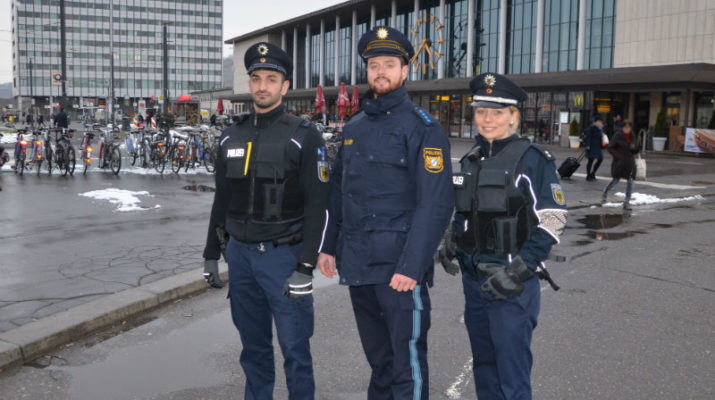 Kontrollaktion am Würzburger Hauptbahnhof - reisende Straftäter im Visier