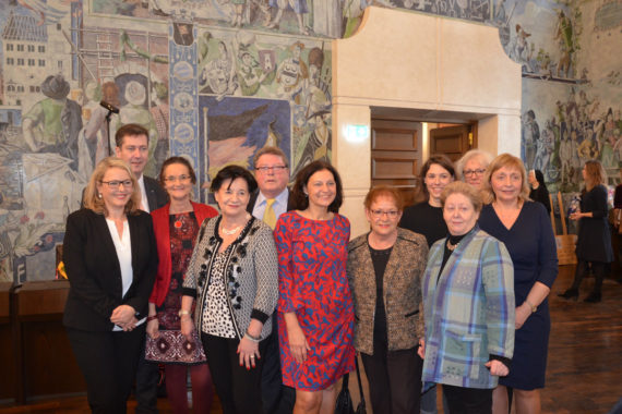 Ausstellung: 100 Jahre Frauenwahlrecht