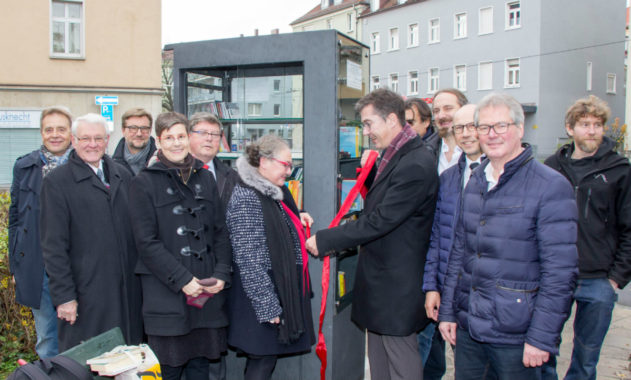 Bücherschrank am Wagnerplatz eröffnet